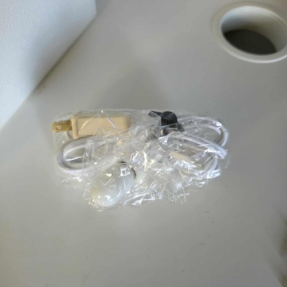 EUC Vintage Dept 56 Heathmoor Castle Dickens' Village Series 1999 - Picture 2 of 14